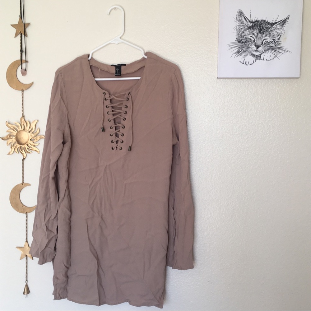 minimalist long sleeve lace-up tunic 🦔